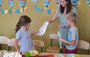 Urodzinki w grupie Misie (11)