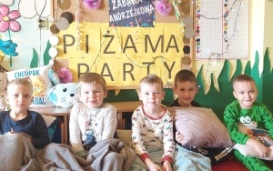 Piżama Party (9)