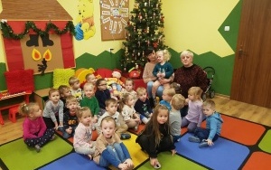 Czytanie na dywanie (3)