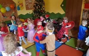 Bal przebierańców (2)
