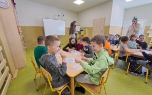 Lekcja angielskiego z uczniami SP z Nędzy  (6)