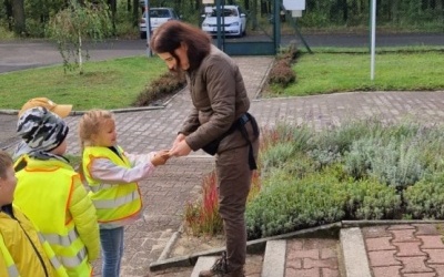 Wycieczka do Kontenerowej Szkółki Leśnej w Nędzy - Jeżyki i Sówki (9)