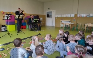 Lekcja muzyki w grupie Misie (3)