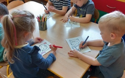 Czytanie na dywanie (6)