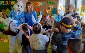 Spotkanie Pingwinków z Zajączkiem (4)