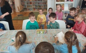 Wyjście do biblioteki (7)